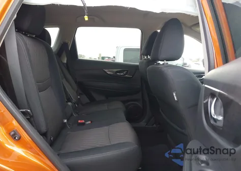 2018 Nissan Rogue Sv z USA, uszkodzony, nr VIN 5N1AT2MV9JC832798